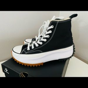 Only worn twice, black Run star hike platform converse, size: 8.5 woman